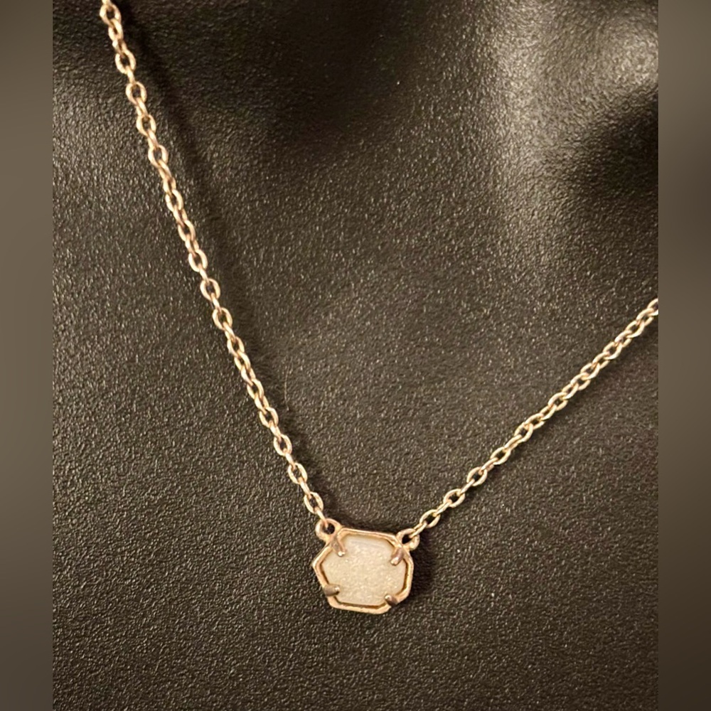 Kendra Scott Mabel Iridescent Drusy Necklace In Rose Gold - Picture 2 of 3